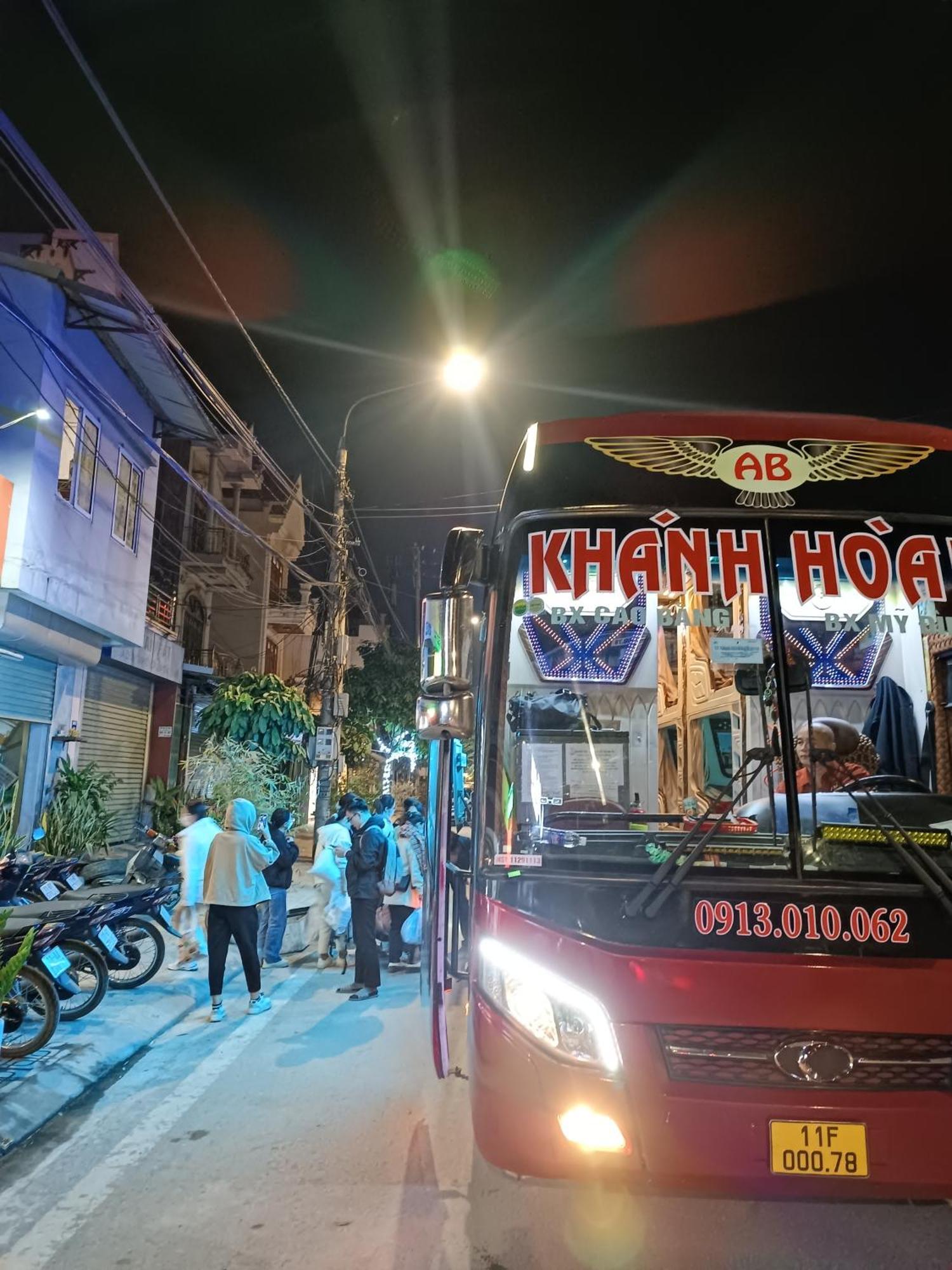 An Homestay & Hostel Motorbikes & Tours Као Банг Екстериор снимка
